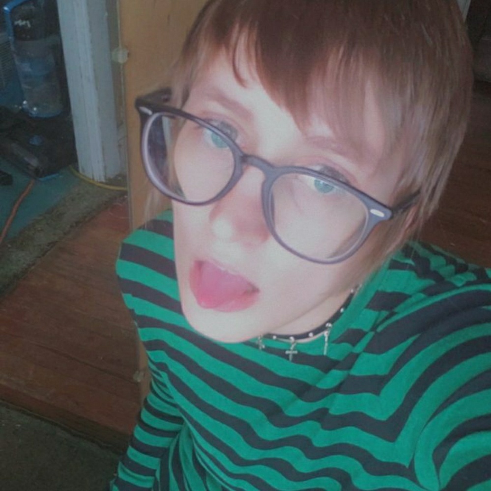 Meet your Posher, Alex